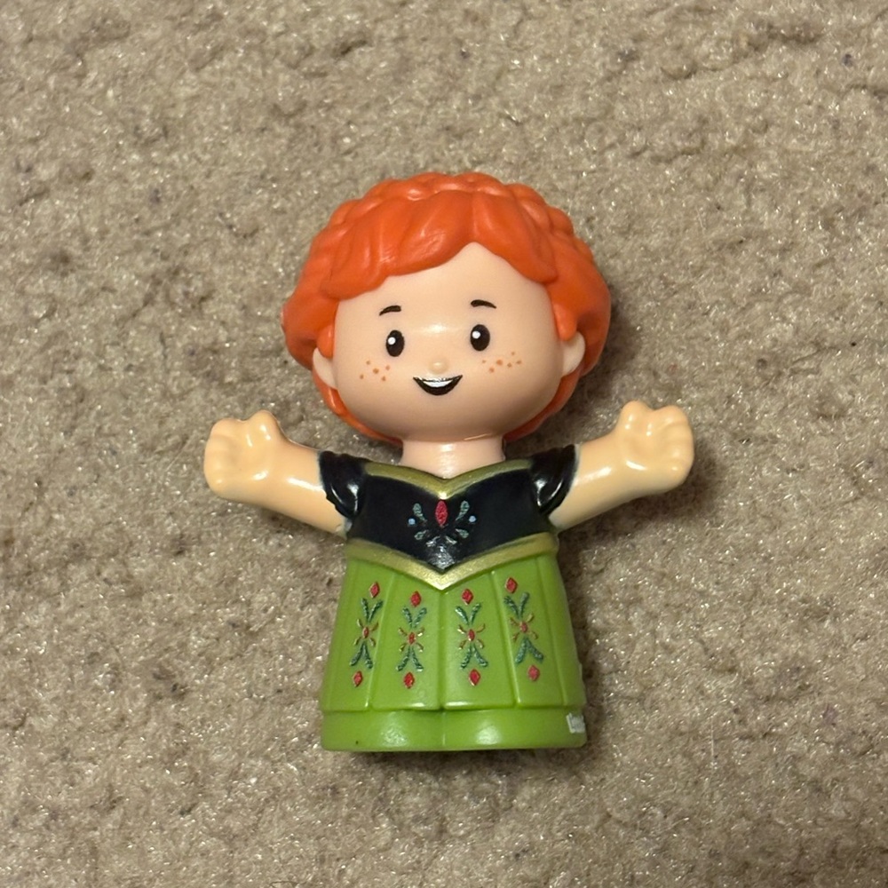 NWOT Disney’s Little People toys - Anna from Frozen